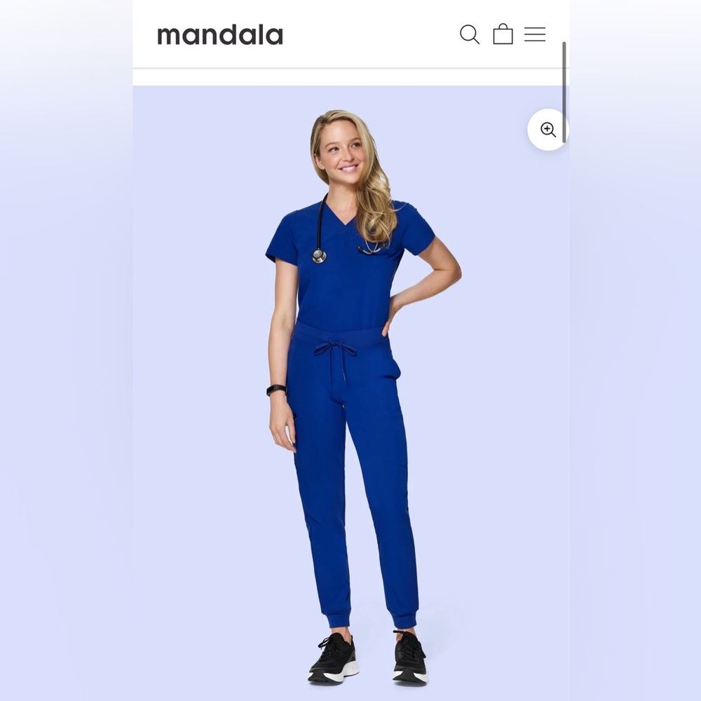 SET ! Mandala Womens V-Neck Scrub Top and Pants Set Royal Blue 💙